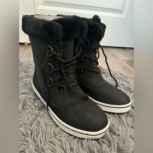 Top Moda Brand New Women's Winter Boots
